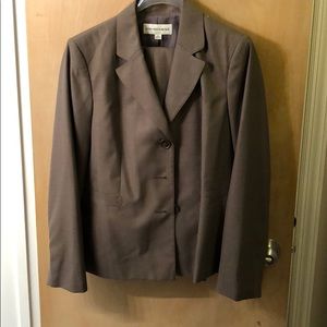 Jones New York Pant suit